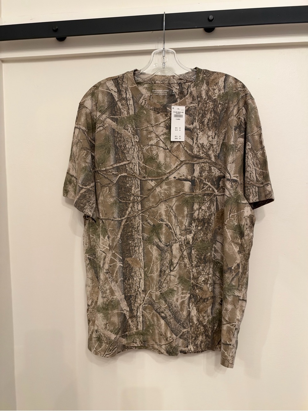 Abercrombie & Fitch Men's Short-Sleeve Camouflage Tee - Olive & Tan